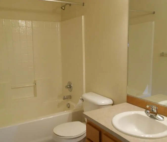 2095 NE Sheffield Ave — Photo 16