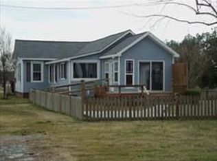 9383 Glass Rd, Hayes, VA 23072