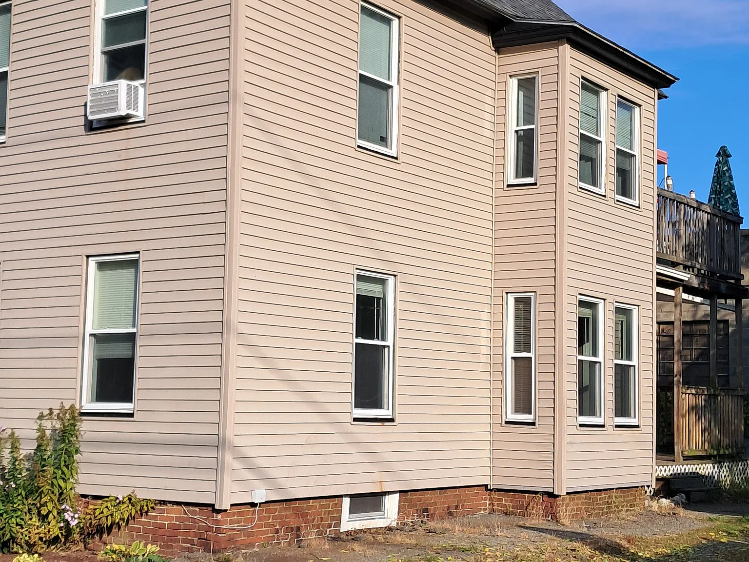 24 Union St — Photo 1