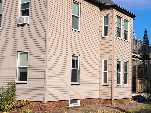 24 Union St #1