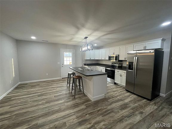 4th image of 1191 W 430th Rd