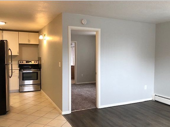 2nd image of 1433 Macon St #2