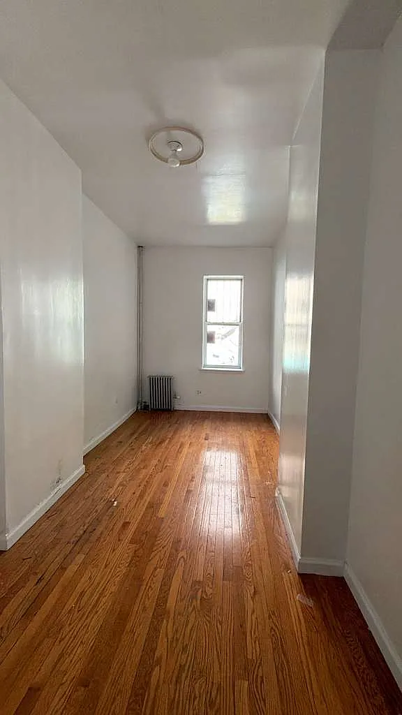 Building Photo - 629 Wilson Ave #1A