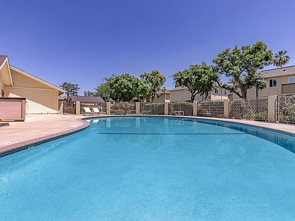 5th image of 4918 N 9th St #2-203