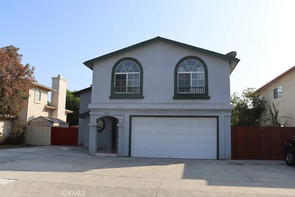 4 bed, 1879 sqft, $4,795 — Photo 1