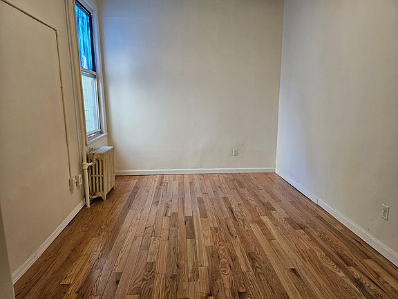 4th image of 1728 Taylor Ave Floor 2