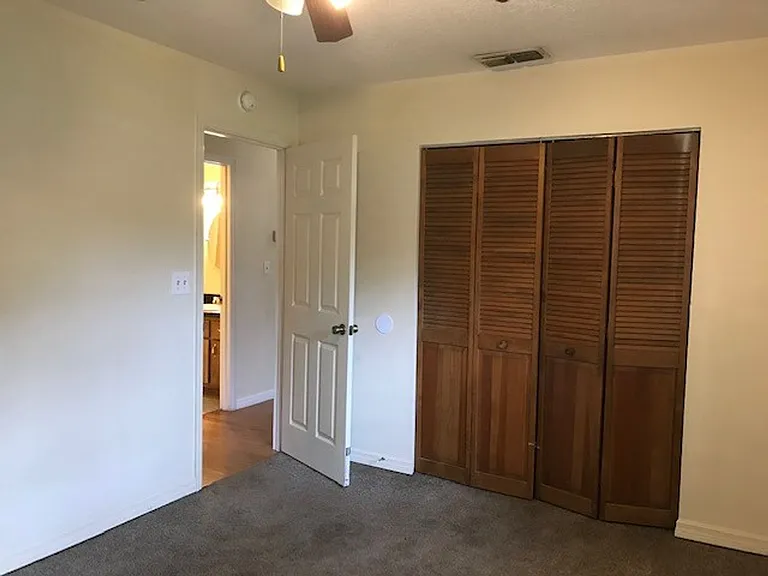 3026 NE 39th Pl — Photo 9