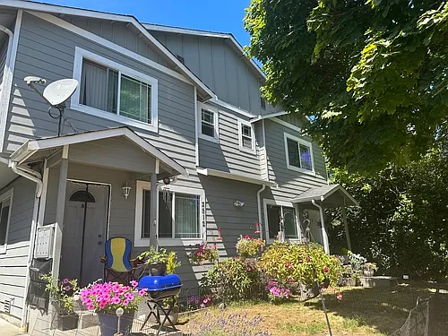 Free App Near Navy & Waterfront Free App Small Quiet Complex At Everett, Wa — Photo 3