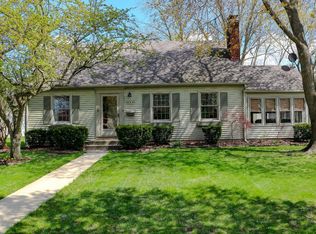 8009 State Line Ave, Munster, IN 46321