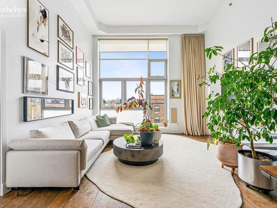 1st image of 390 Lorimer St APT 3C