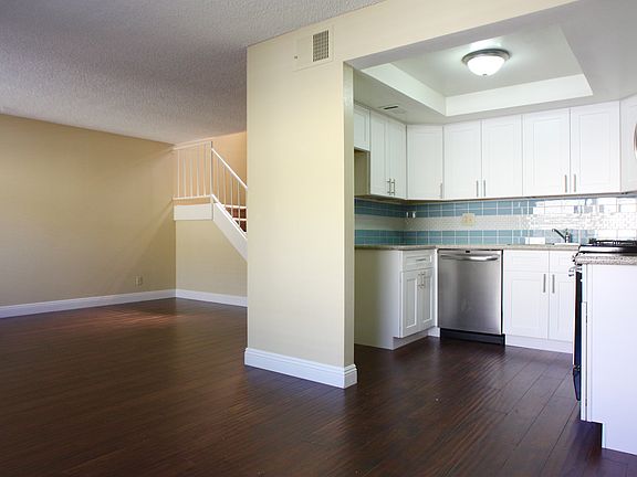4th image of 6427 Big Pine Way