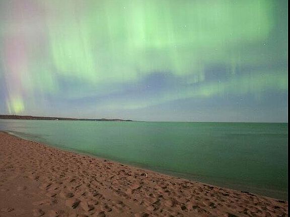 Beach views of the Aurora