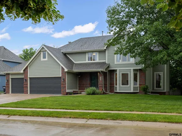 406 S 159th Ave, Omaha, NE 68118