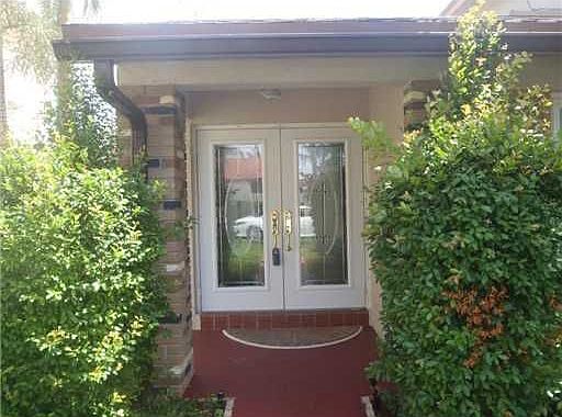 2nd image of 920 Rock Hill Ave