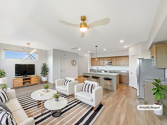 2nd image of 2656 Lakevilla Dr #16