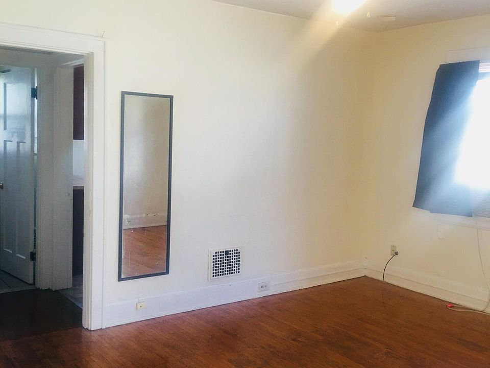 1st image of 2616 Duck Creek Rd APT 4