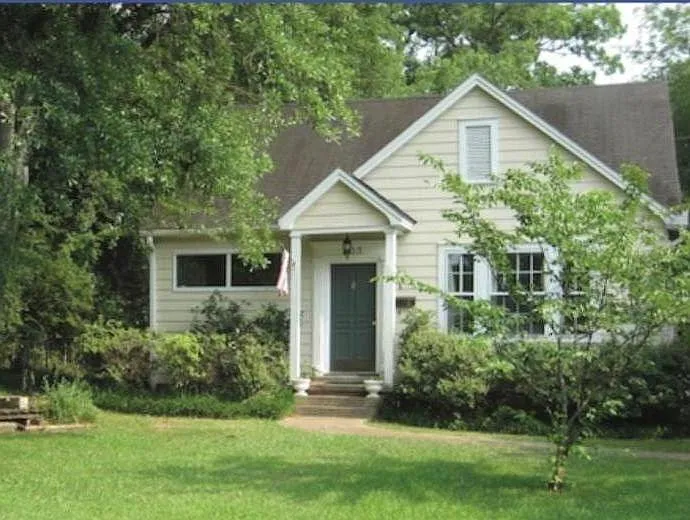 303 Greensboro St