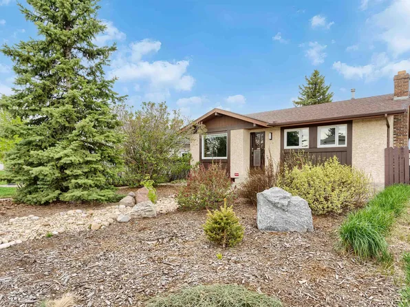 1736 36th St NW, Edmonton, AB T6L 2P5