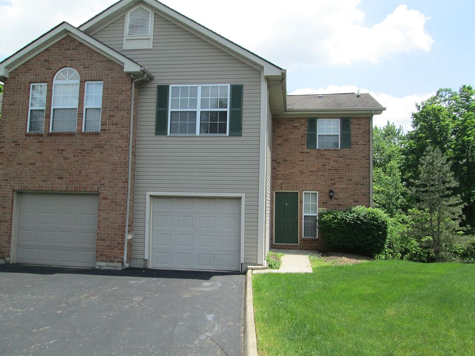 Townhouse, End unit, Tons of Light!