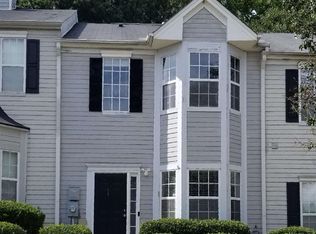 98 Timber Gate Dr, Lawrenceville, GA 30045