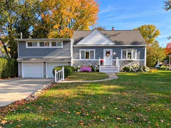 419 Boyer Rd, Erie, PA 16511