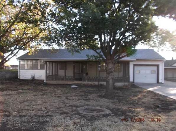 520 Madison Ave, Minneapolis, KS 67467