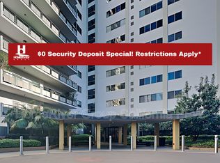 1155 N La Cienega Blvd APT 301, West Hollywood, CA 90069