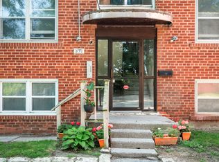 330 Chisholm Ave #6, Toronto, ON M4C4W9
