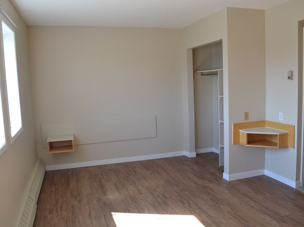 20 Tununuk Pl, Inuvik, NT X0E 0T0