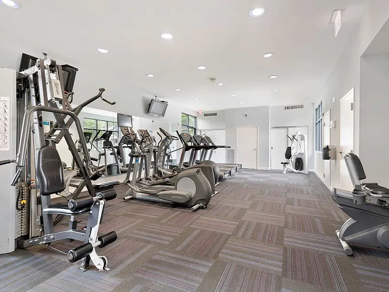 Arrowood Parc — Photo 14