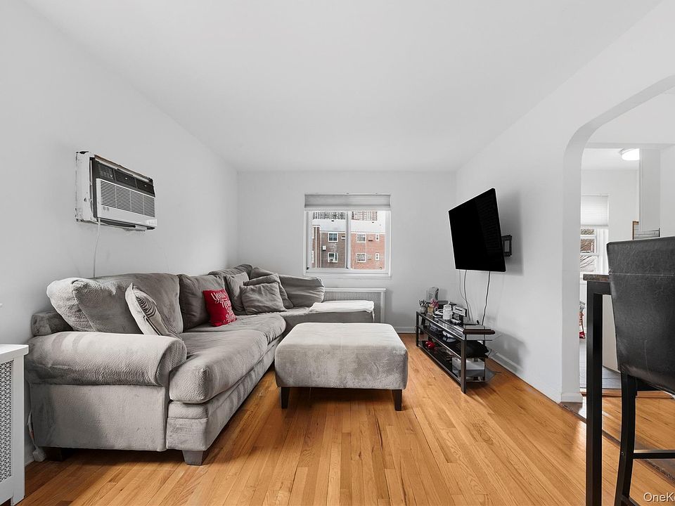 1st image of 263-28 73rd Avenue 1st Fl