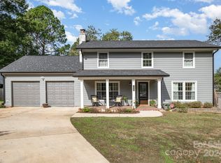 1539 Barberry Ct, Charlotte, NC 28211