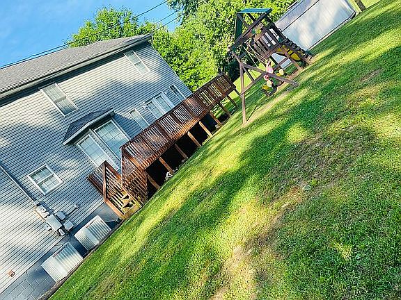 5th image of 112 Hickory Ln
