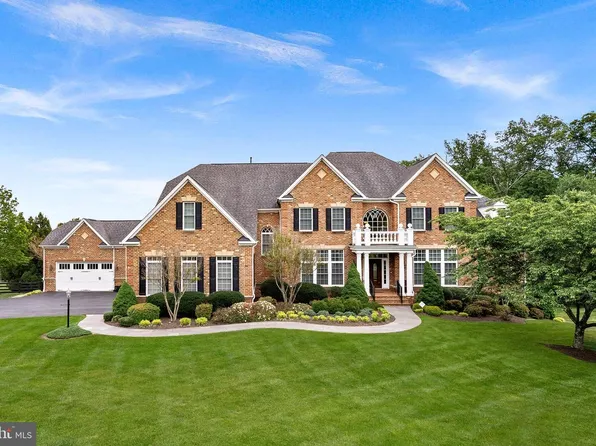 20319 Tanager Pl, Leesburg, VA 20175
