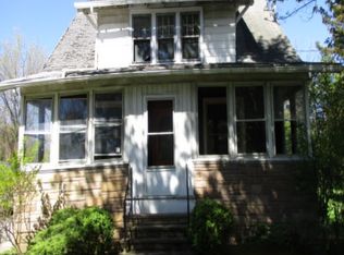 5 Beechwood Dr, Rochester, NY 14606