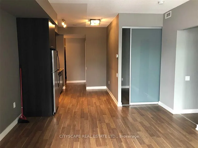 775 King St W #701 — Photo 5