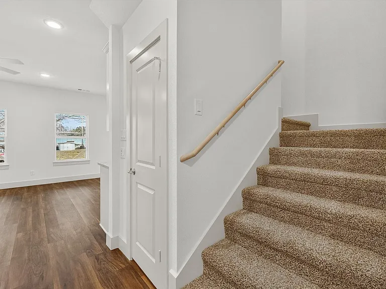 502 E Kimball St #2 — Photo 15