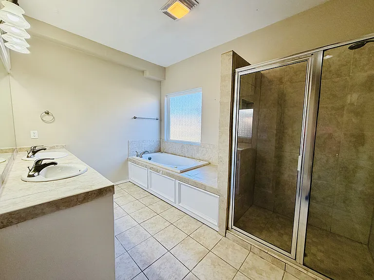 408 Sterling Pointe Way — Photo 5