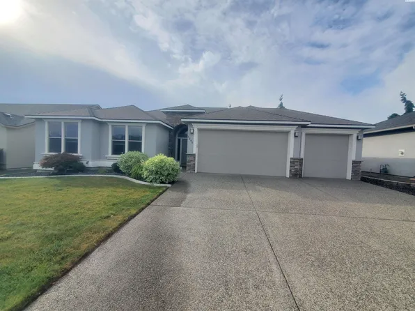 1290 N Oklahoma Pl, Kennewick, WA 99336