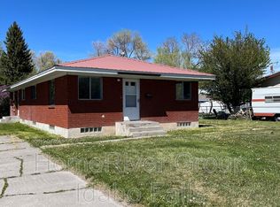 461 W Fir St, Shelley, ID 83274