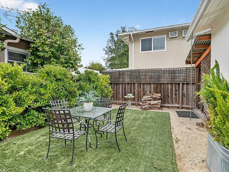 2 Bulson Ct — Photo 14