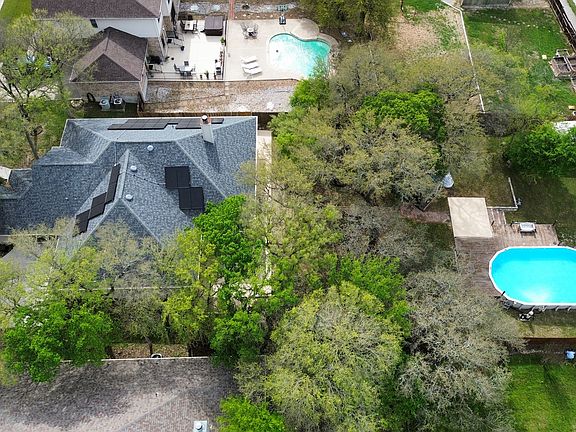 4th image of 937 BLUE FOREST DR