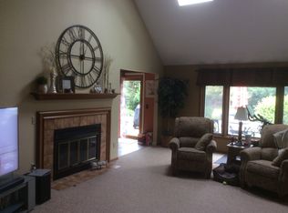 2217 Old Planke Rd, Holland, OH 43528