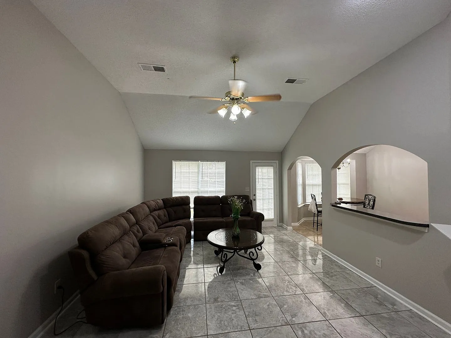 Available Now! 3 Br/ 2 Ba Newly Renovated With No Carpet In Shelby Woodlands — Photo 2