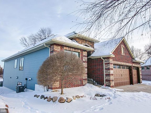 3rd image of 11801 Owatonna St NE