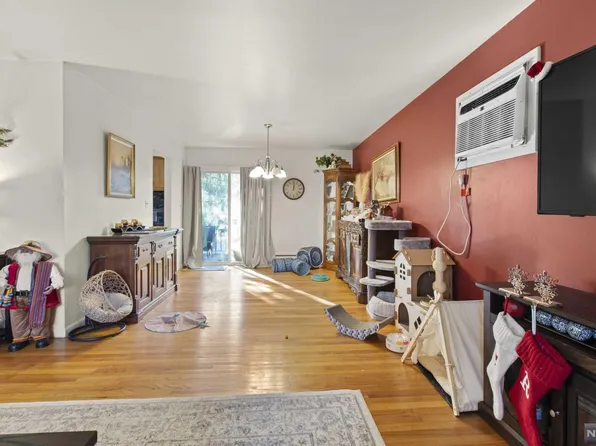 304 Hudson Ave, Norwood, NJ 07648