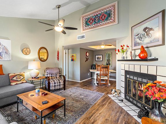 4th image of 2160 RESORT Way S #H5