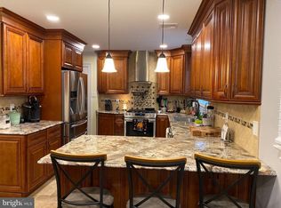 202 Lazy Oak Ln, Manahawkin, NJ 08050