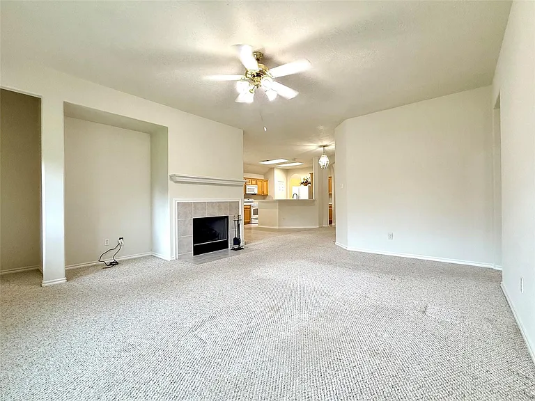 5610 Gaffney Ln — Photo 14