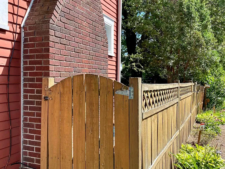 17 Elm St — Photo 3